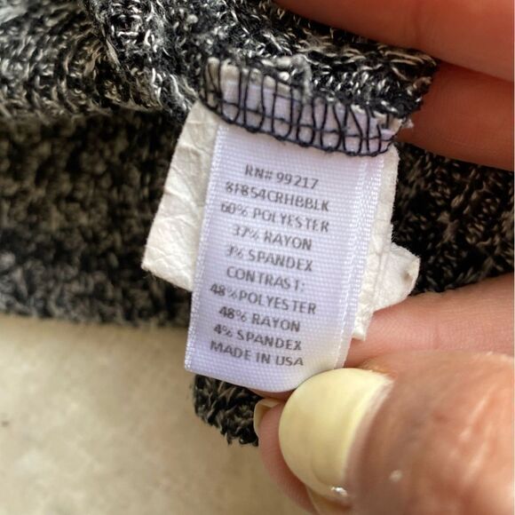 Charming Charlie Gray Shrug Open Sweater Size Medium - Picture 8 of 9